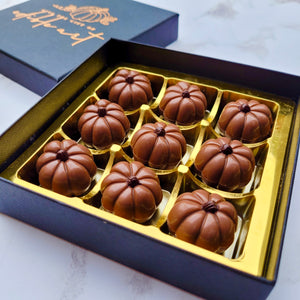 Milk Chocolate Caramel & Praline Pumpkins